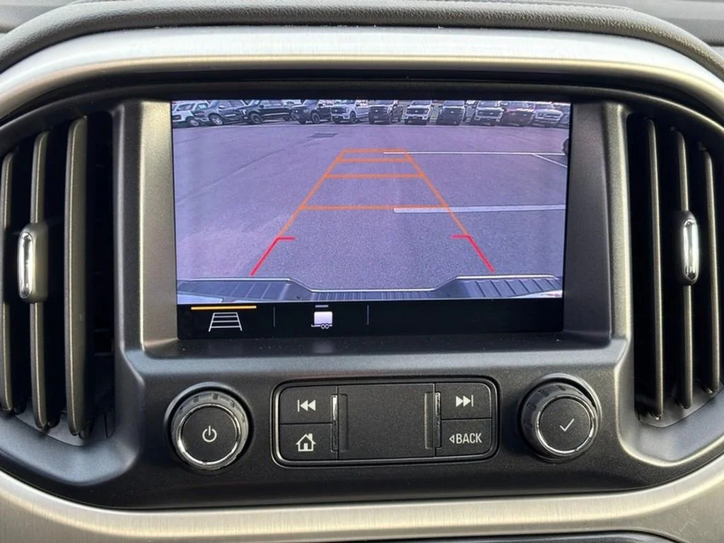 Used 2019 Onyx Black GMC 4WD SLE image 20