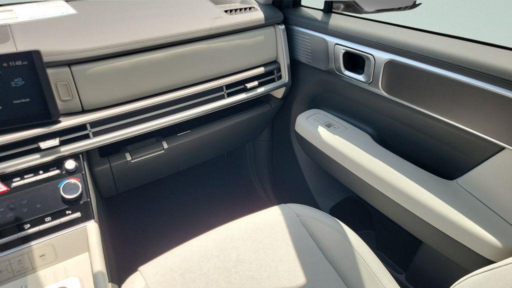 New 2026 Silver Hyundai SE image 41