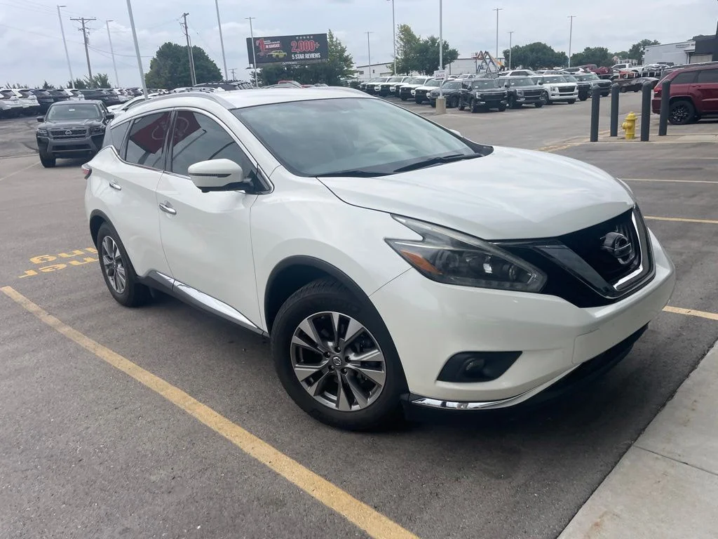Used 2018 White Nissan SL image 2