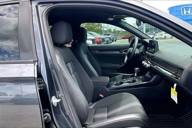 Used 2025 Meteorite Gray Metallic Honda Sport image 28