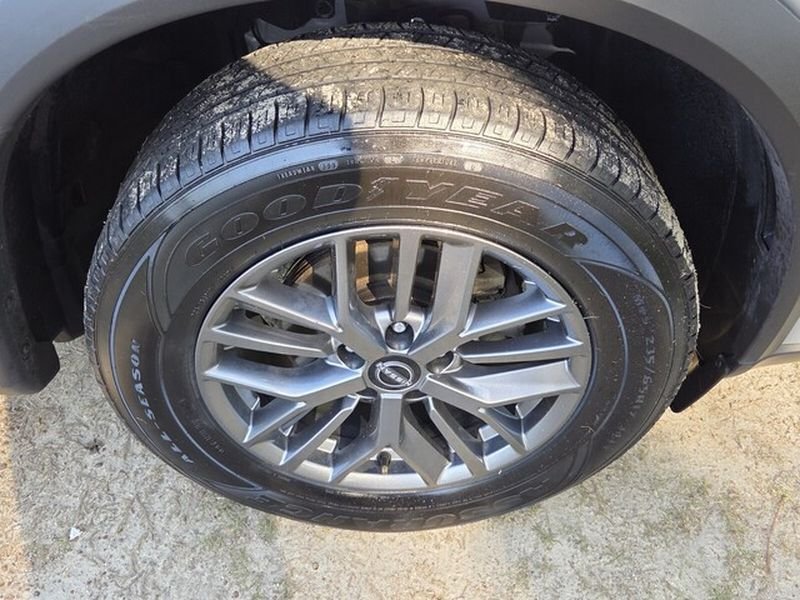 Used 2024 Brilliant Silver Metallic Nissan S image 17