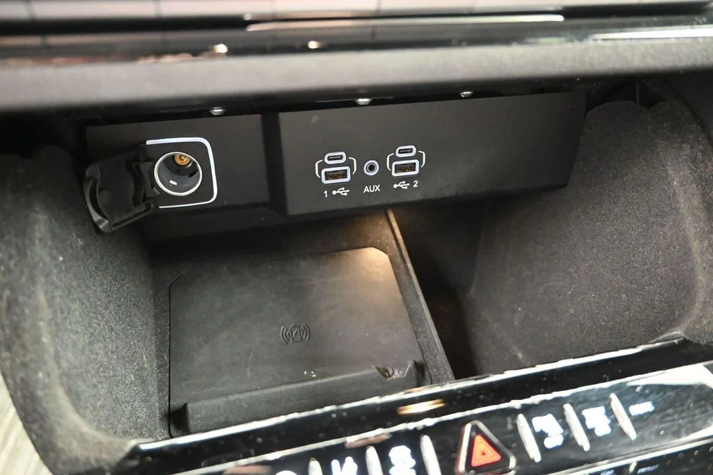 Used 2024 Diamond Black Jeep Series III image 24