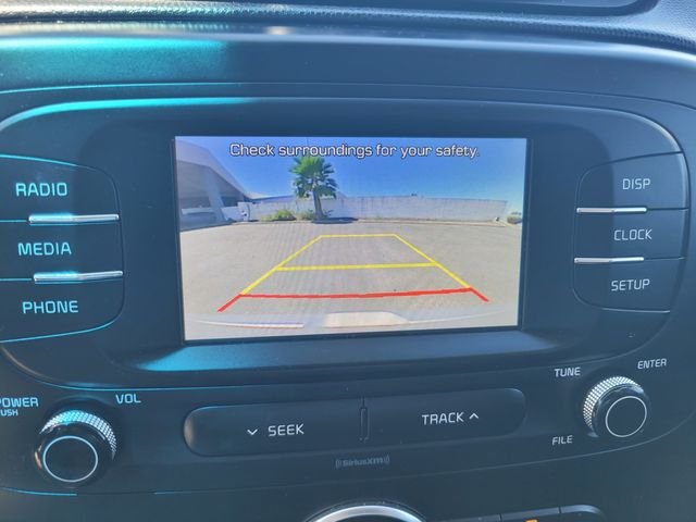 Used 2017 Silver Kia Plus image 21