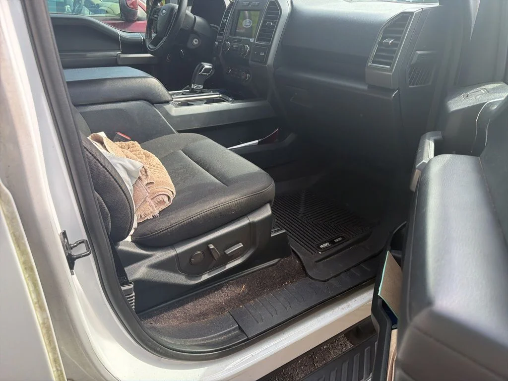 Used 2020 White Ford XLT image 5