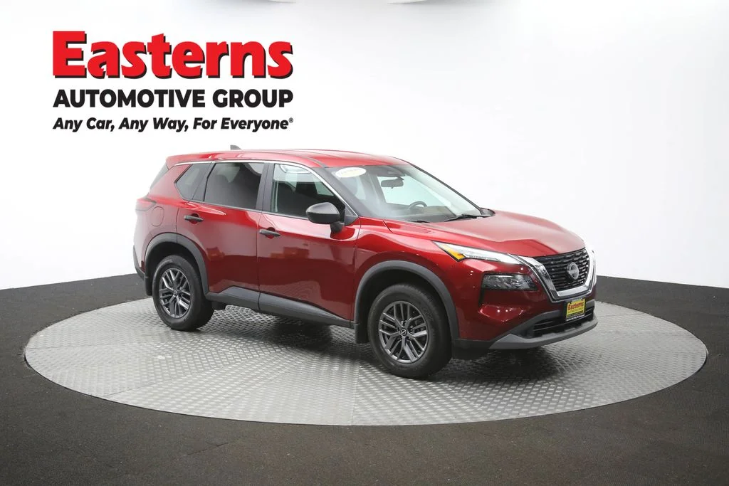 Used 2023 Red Nissan S image 49