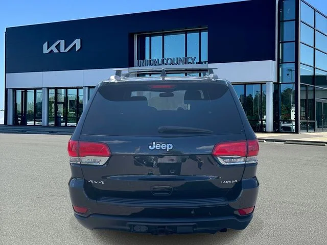 Used 2016 Black Jeep Laredo image 5