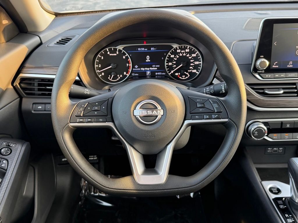 New 2026 Brilliant Silver Metallic Nissan 2.5 SV image 18