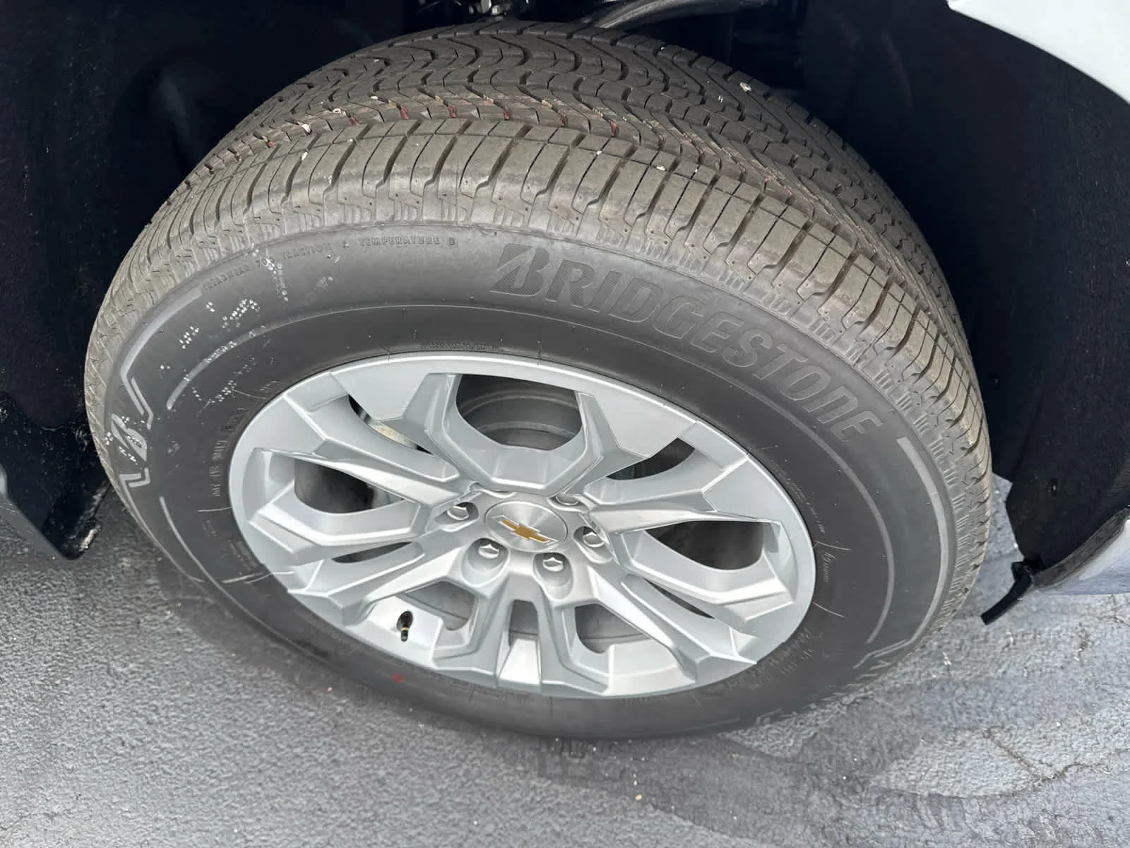 2026 Chevrolet Silverado 1500 LTZ - Photo 13