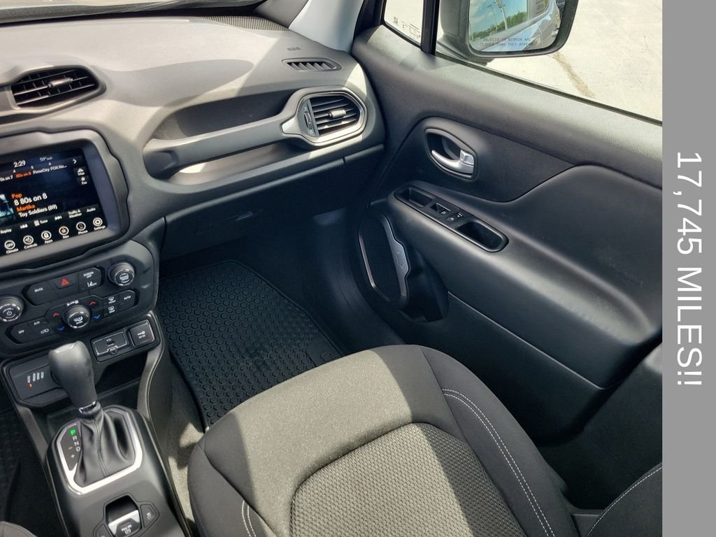 Used 2023 Gray Jeep Latitude image 18