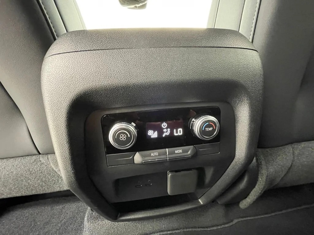 2026 GMC Acadia Elevation - Photo 12