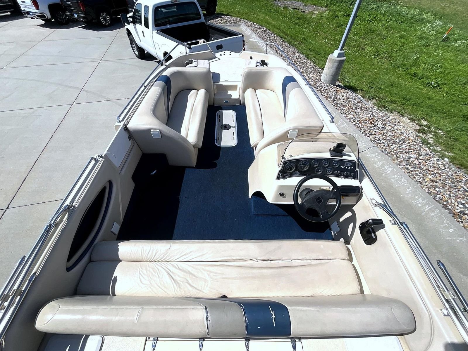 Used 1996 Beige VIP Victory image 9
