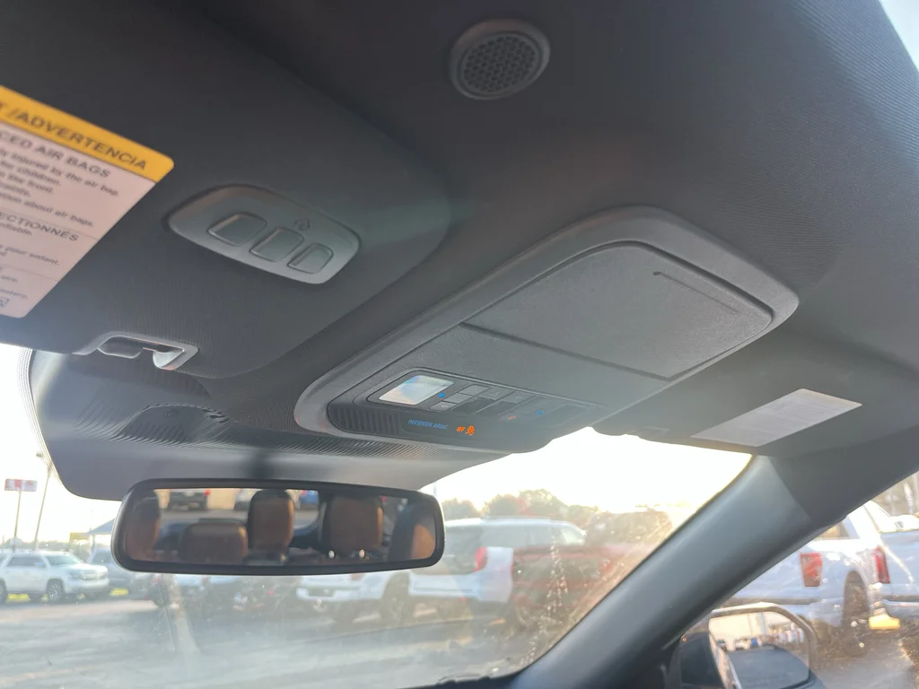 Used 2025 Carbonized Gray Metallic Ford Platinum image 30