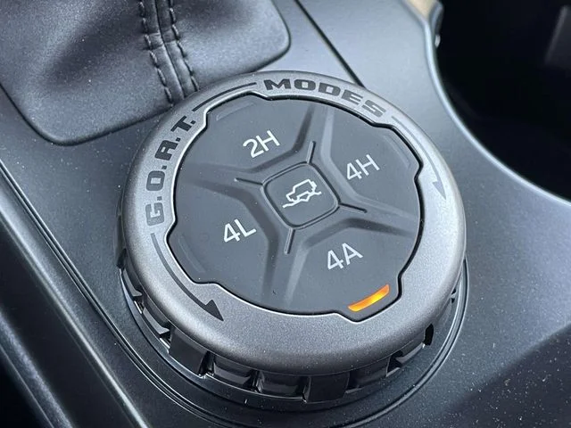 New 2026 Avalanche Gray Ford Outer Banks® image 21