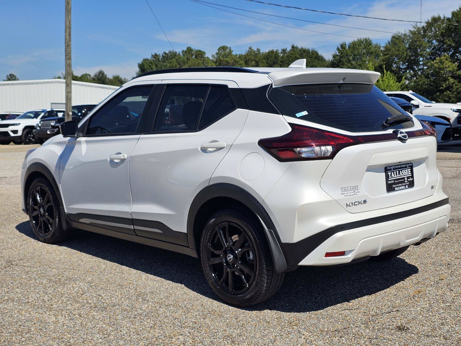 2023 Nissan Kicks SR - Photo 12