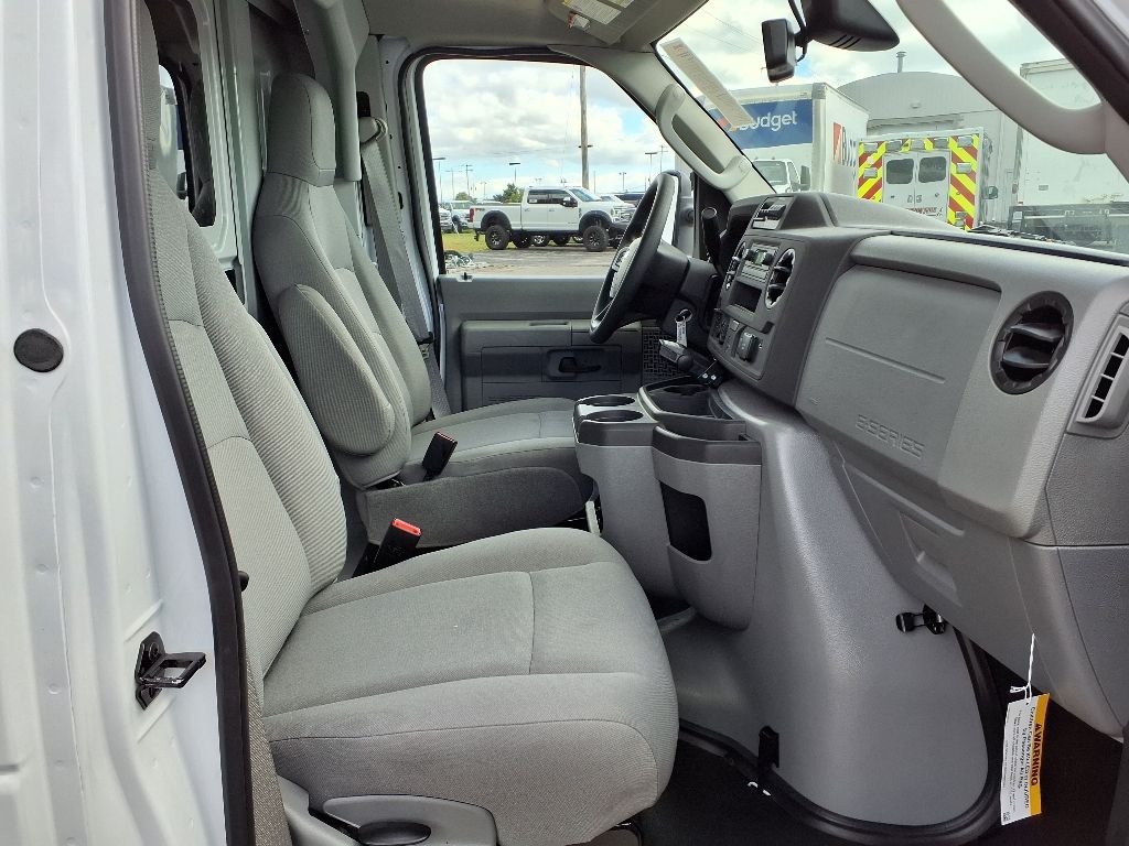 2026 Ford E-Series Cutaway Base - Photo 9