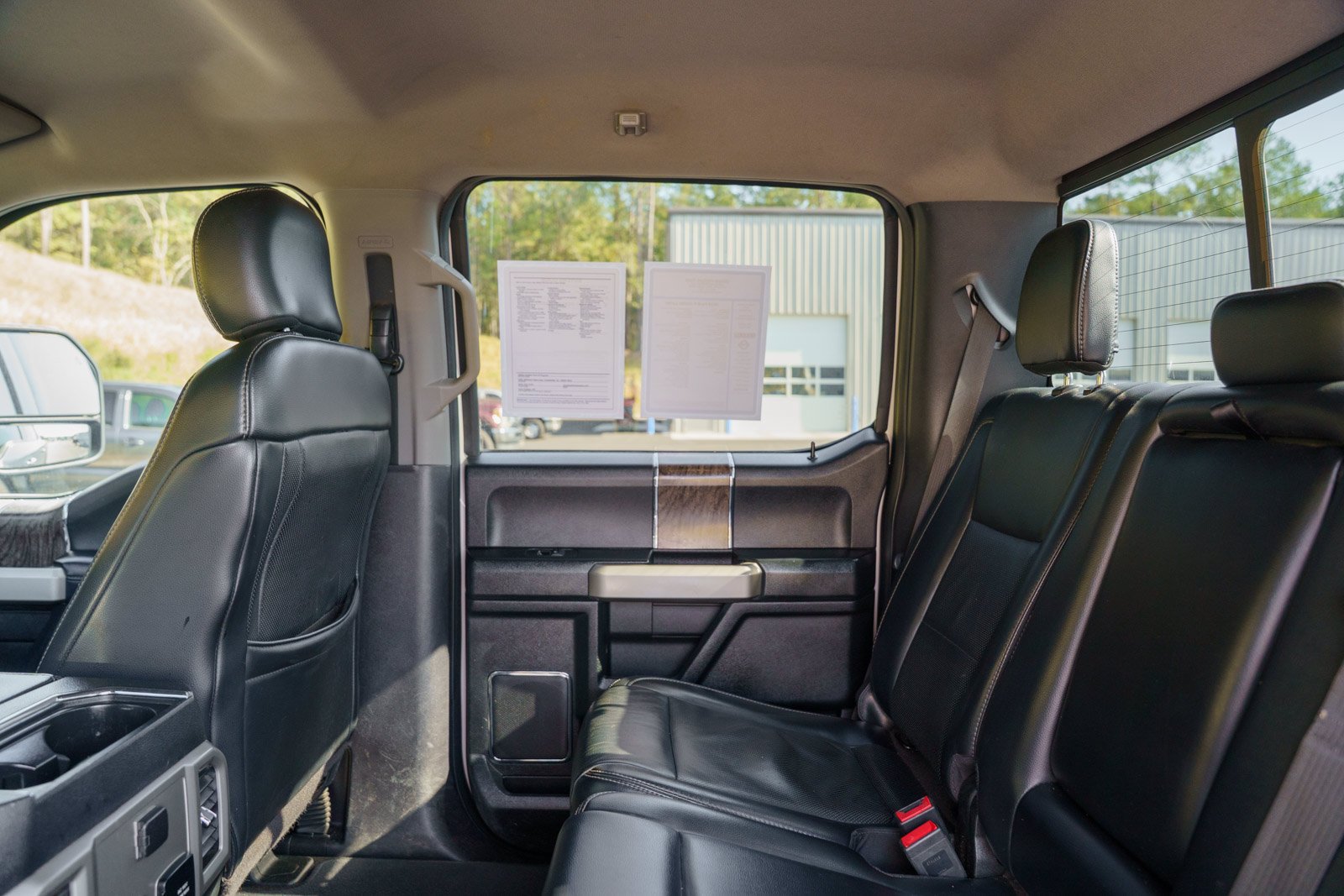 Certified Used 2019 White Ford Lariat image 24