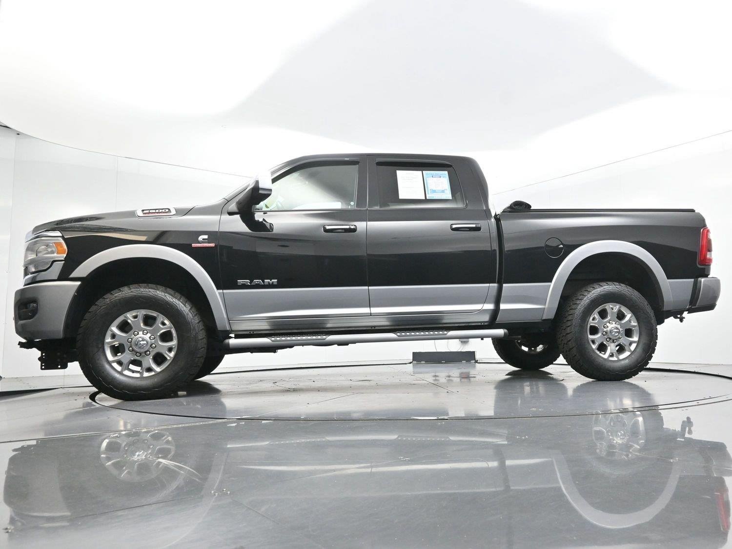 Used 2021 Diamond Black Crystal Pearlcoat Ram Laramie image 50