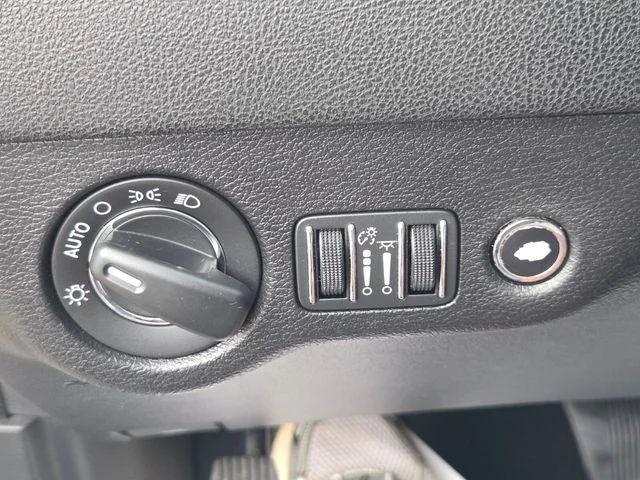 Used 2019 Gray Chrysler Touring image 26
