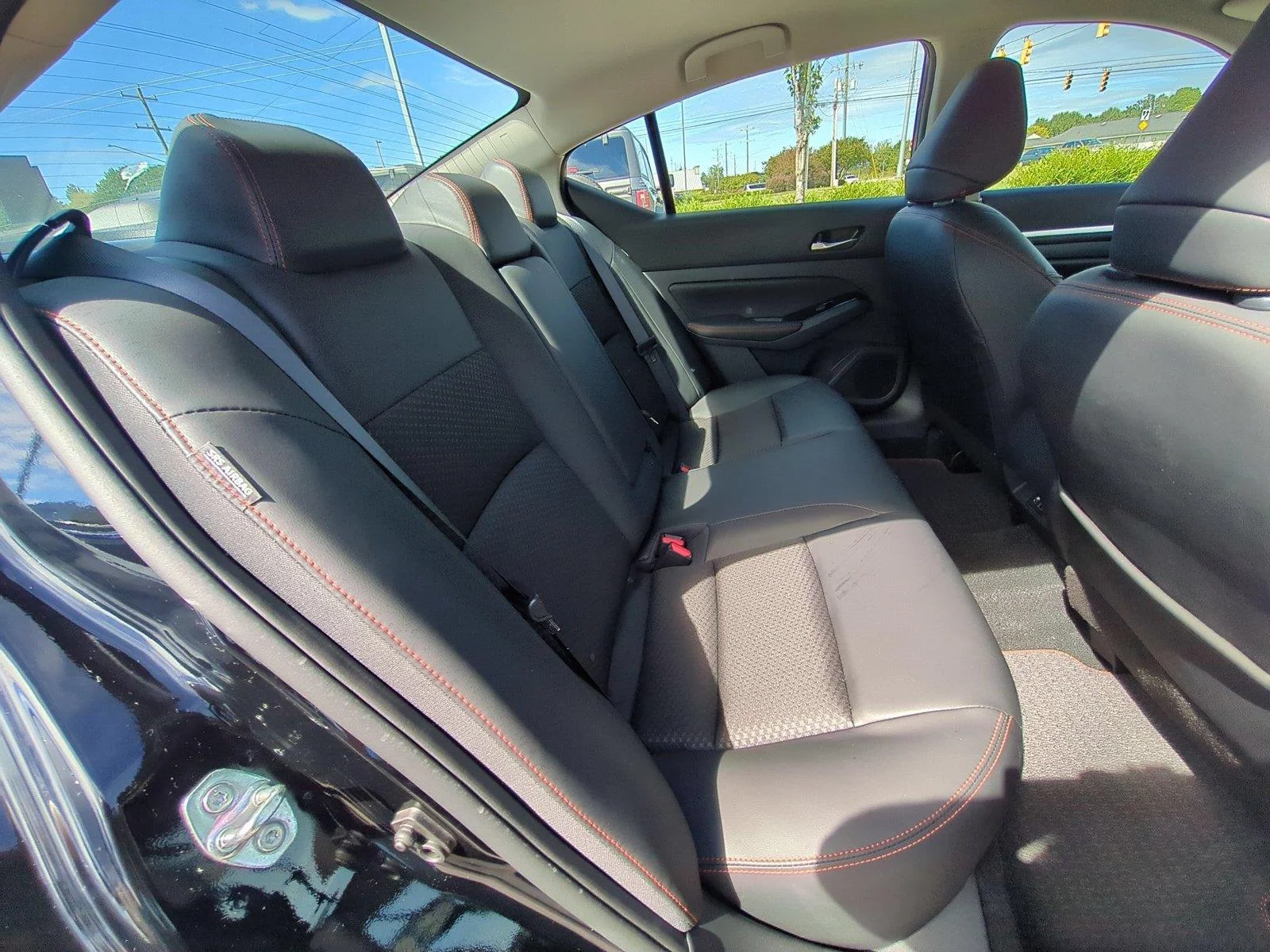 Used 2025 Super Black Nissan SR image 33