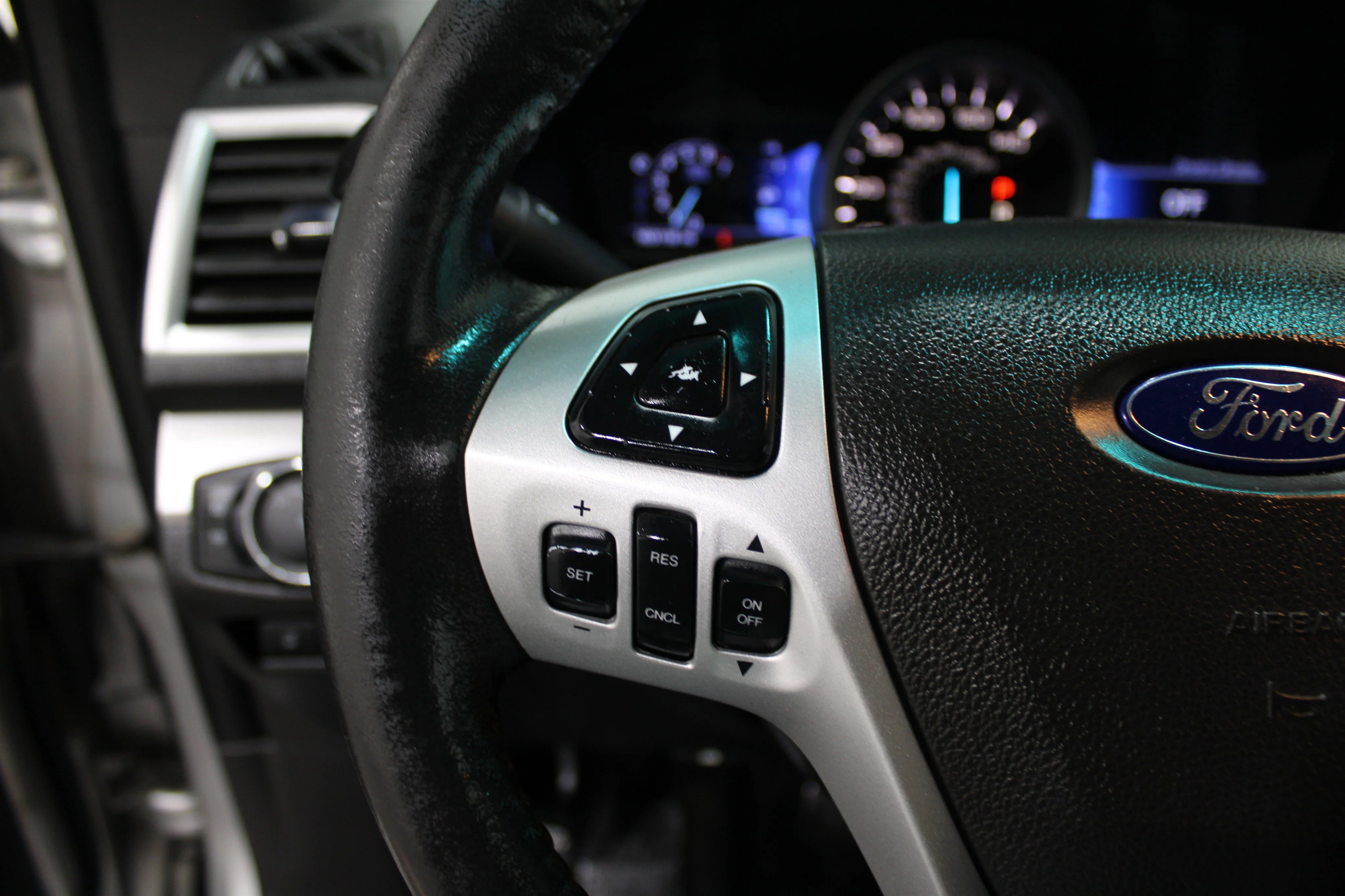 2013 Ford Explorer XLT - Photo 9