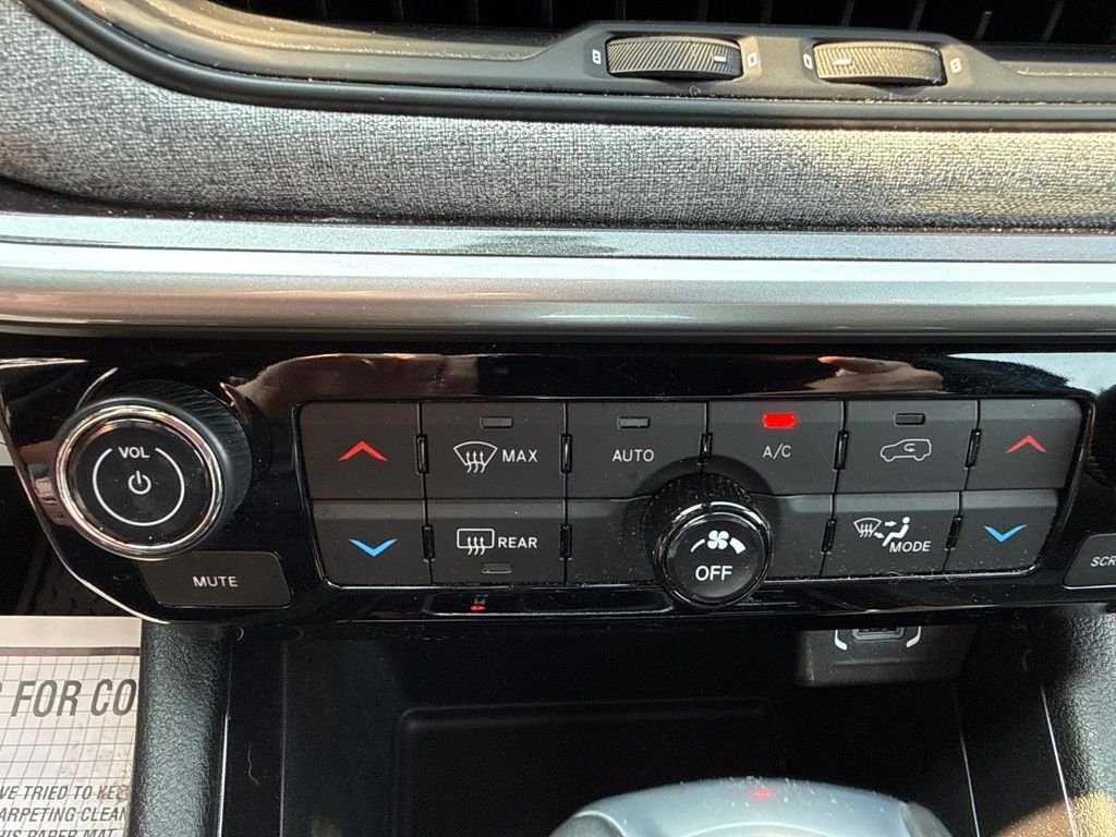 Used 2023 Blue Jeep Latitude image 32