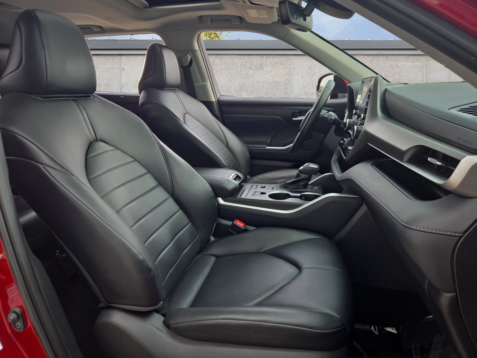 2020 Toyota Highlander XLE - Photo 15