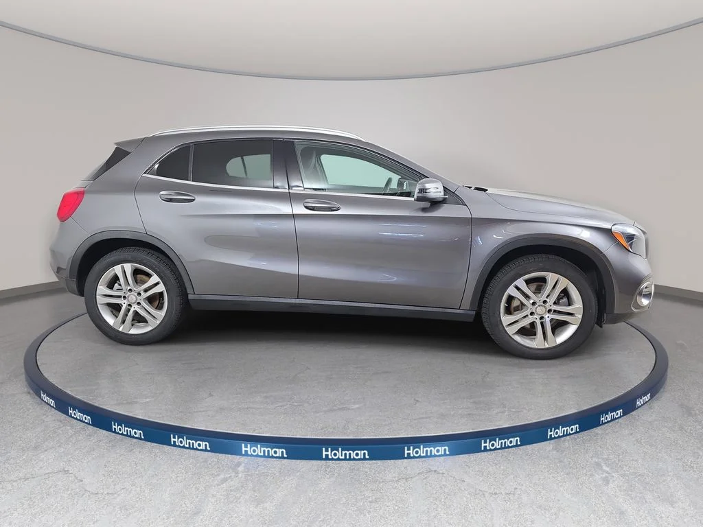 Used 2018 Gray Metallic Mercedes-Benz GLA 250 image 5