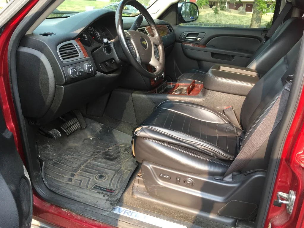 Used 2014 Red Chevrolet LTZ image 4