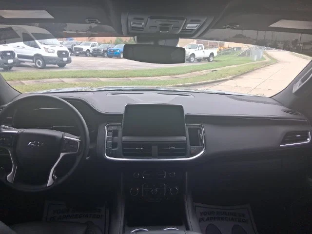 Used 2023 Gray Chevrolet Z71 image 25