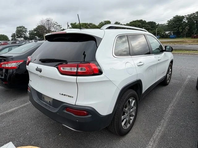 Used 2018 Bright White Clearcoat Jeep Limited image 5