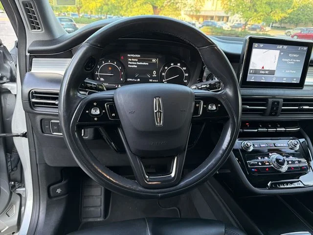 Used 2021 Silver Lincoln Standard image 14
