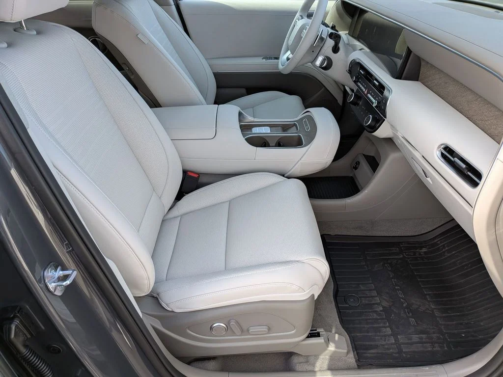 New 2026 Gray Hyundai Limited image 33