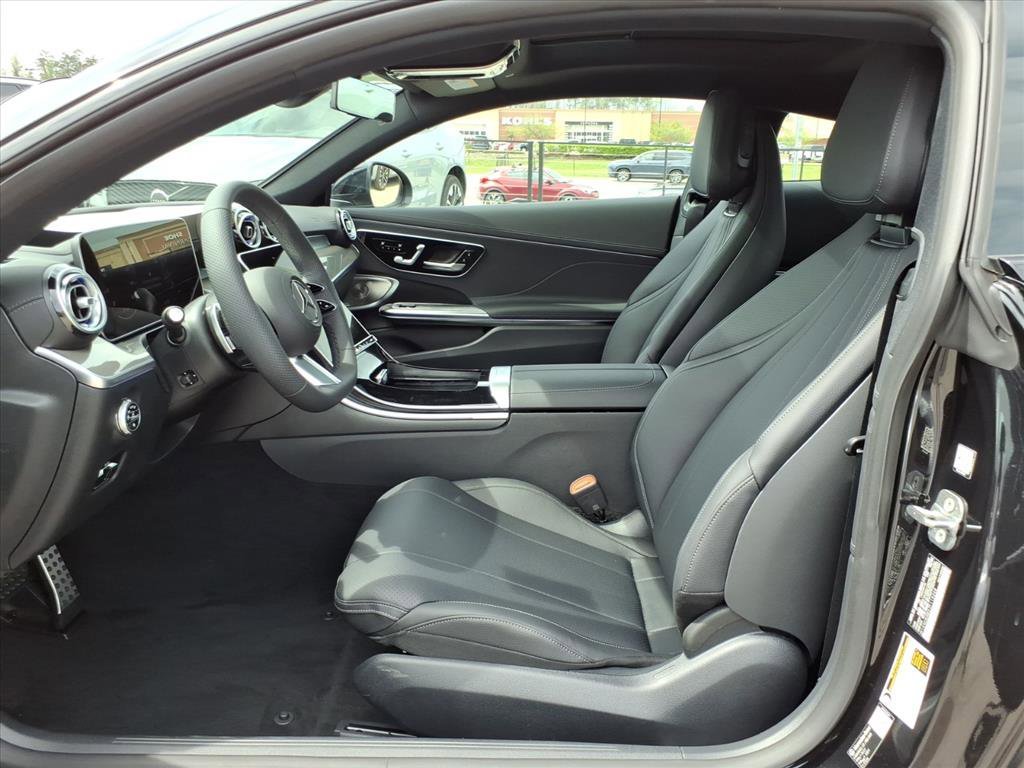 New 2026 Obsidian Black Metallic Mercedes-Benz CLE 450 image 11