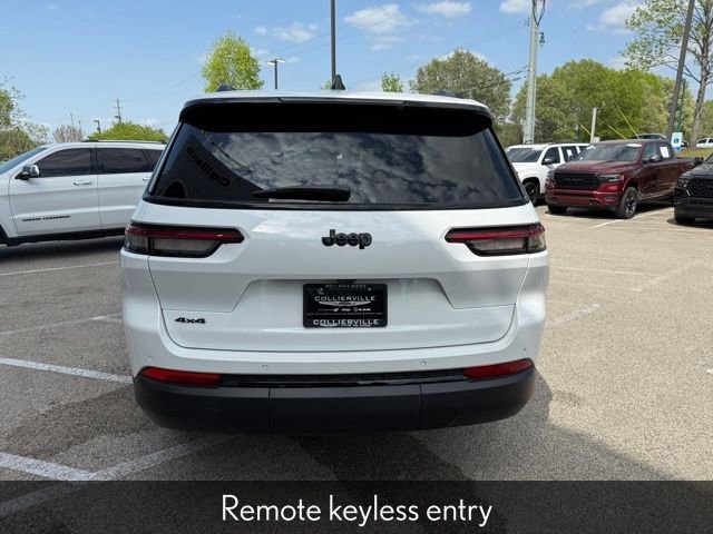 New 2025 Bright White Clear-Coat Exterior Paint Jeep Laredo image 7