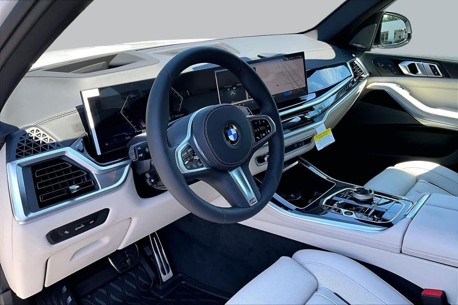 New 2026 Mineral White Metallic BMW xDrive40i image 8