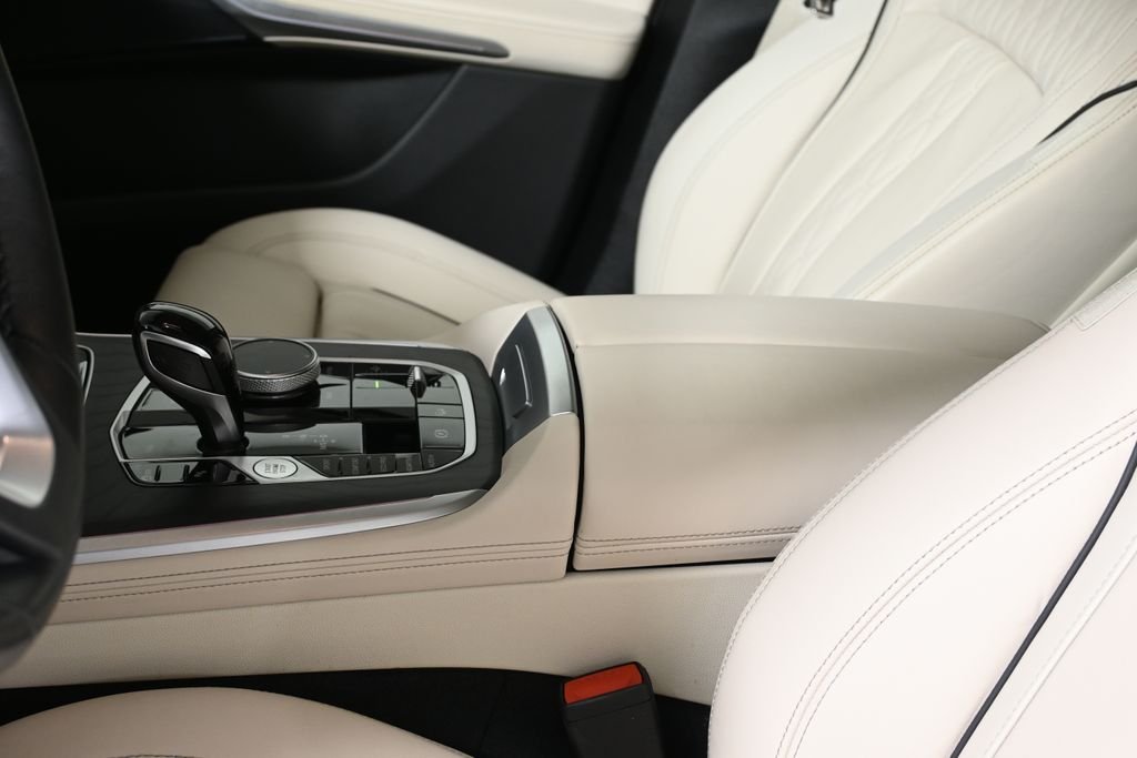 Used 2022 Gray Metallic BMW xDrive40i image 25
