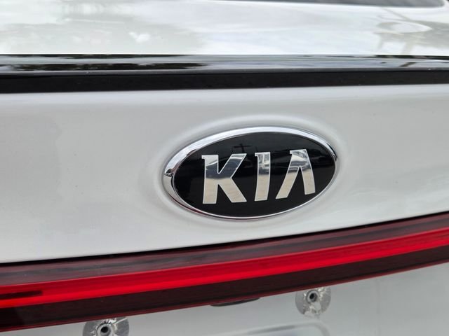 Certified Used 2021 White Kia GT-Line image 9