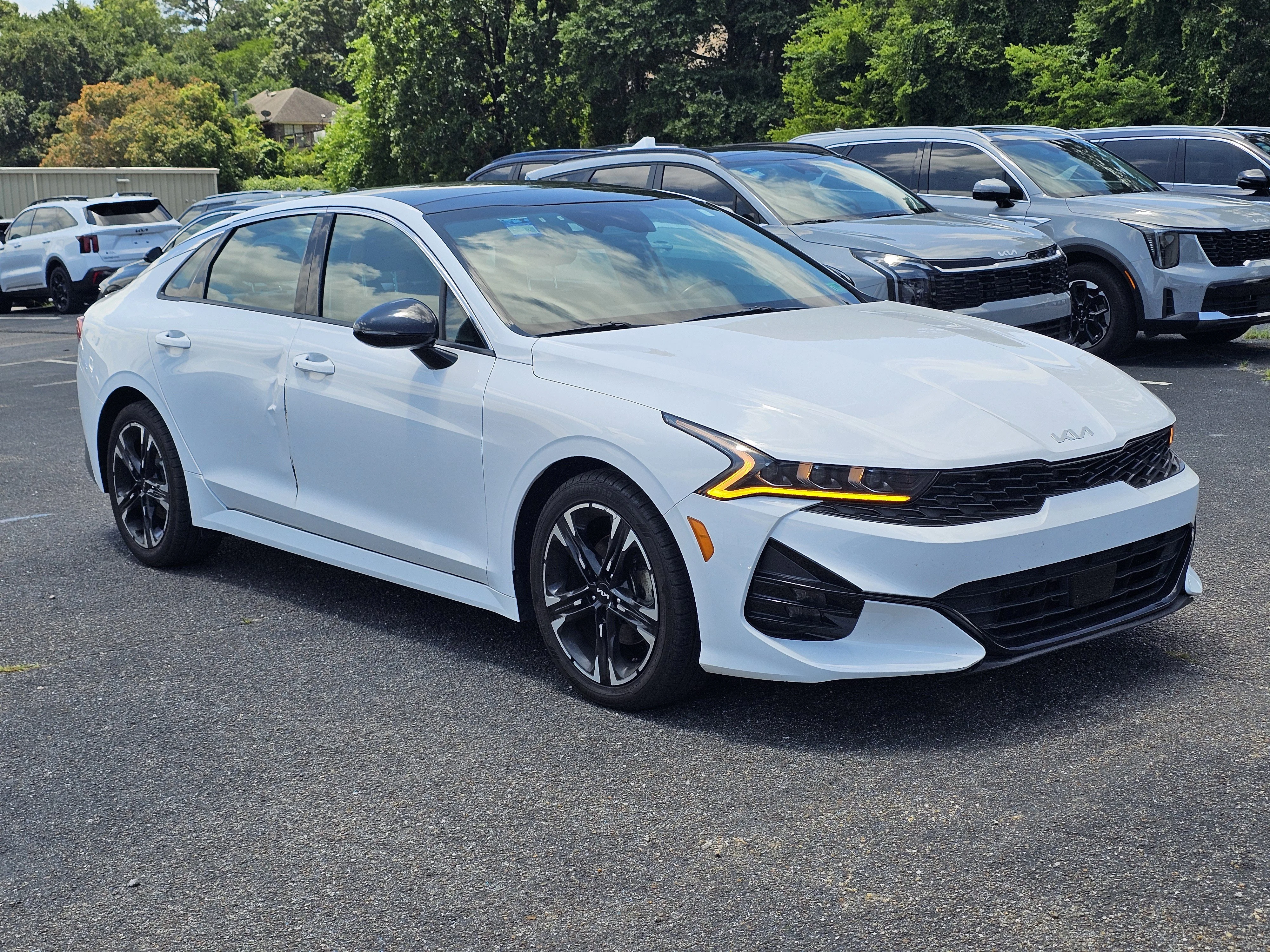 Used 2022 Glacial White Pearl Kia GT-Line image 3