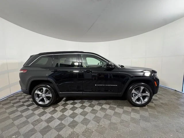 New 2026 Black Jeep Limited image 5