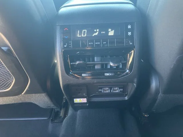2023 Jeep Grand Cherokee L Overland - Photo 18