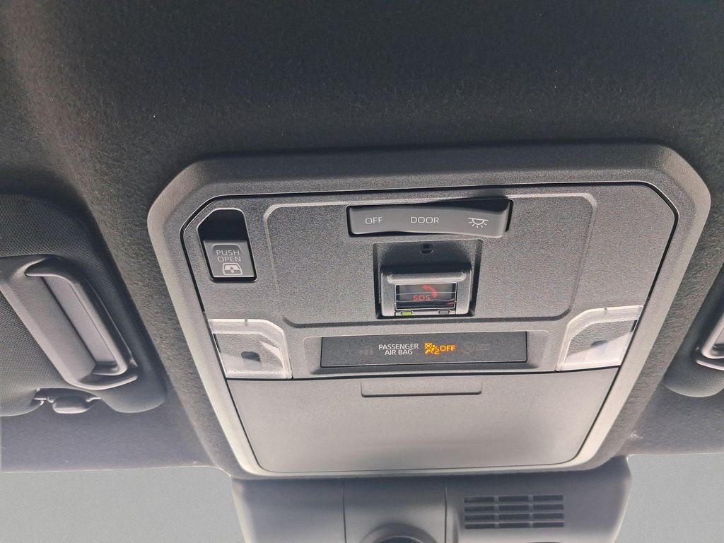 Used 2026  Toyota SR5 image 21