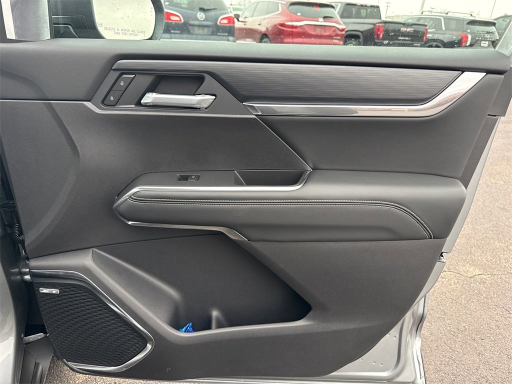 2026 GMC ACADIA - Image 37