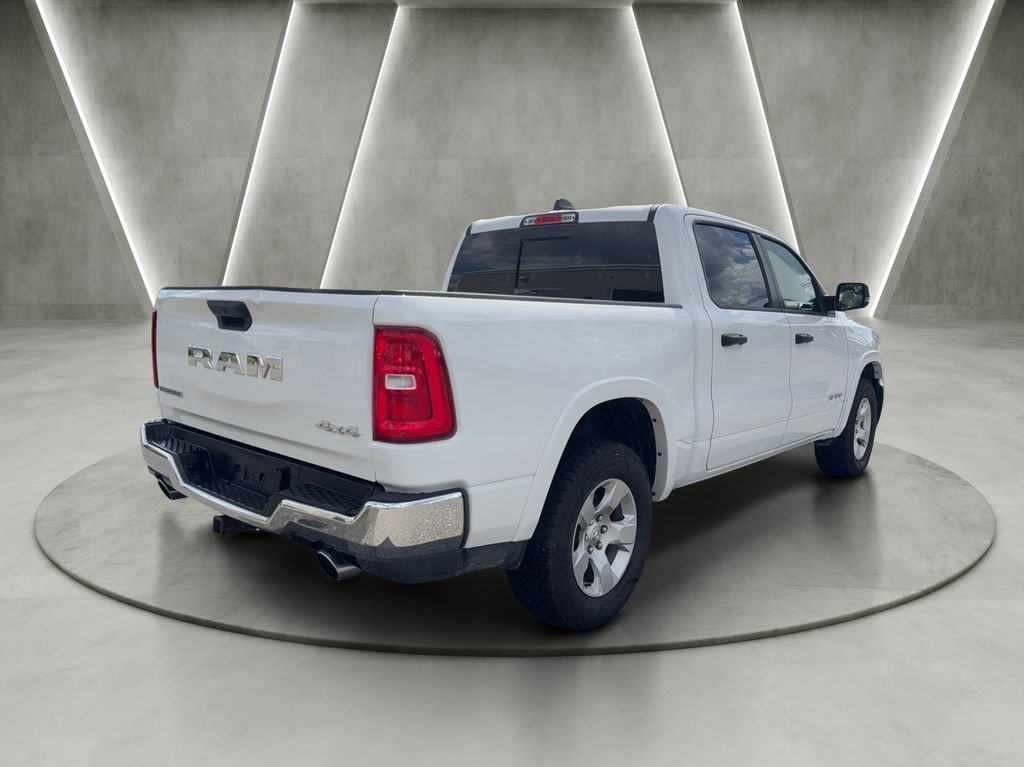 Used 2025 White Ram Big Horn/Lone Star image 5