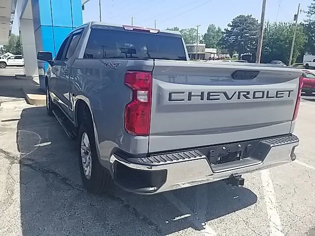 2024 Chevrolet Silverado 1500 LT - Photo 15