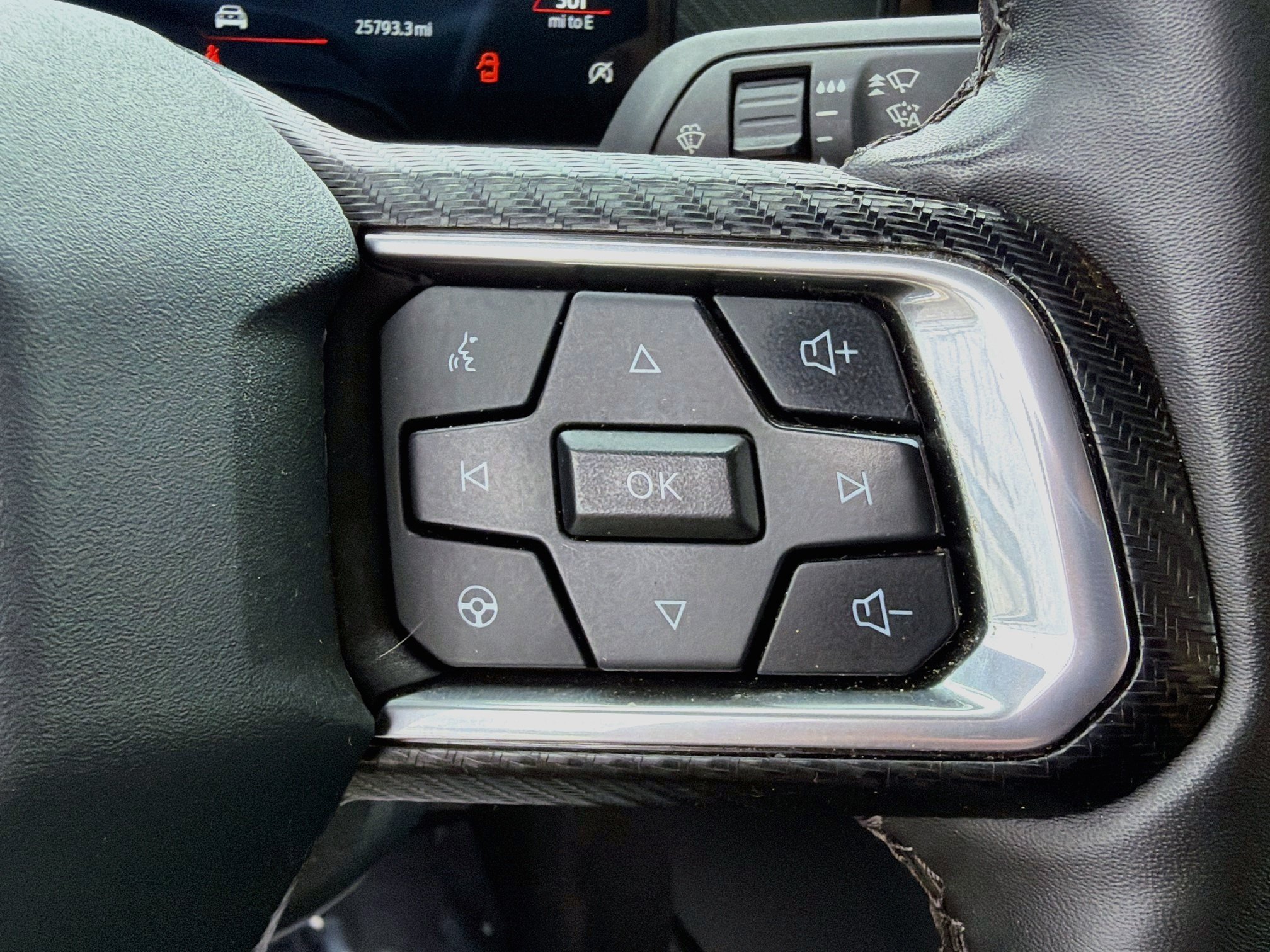 Used 2024 Gray Metallic Ford EcoBoost image 35