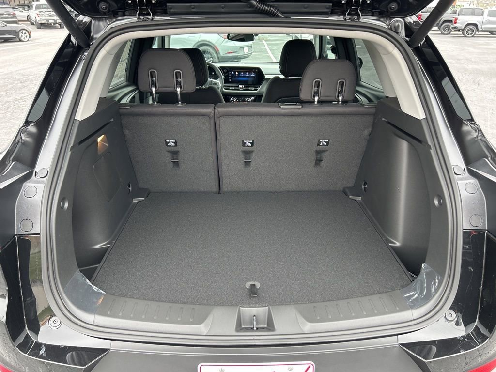New 2026 Mosaic Black Metallic Chevrolet LT image 44