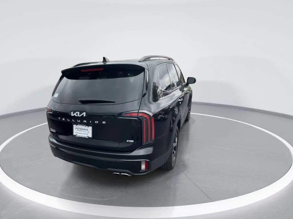 Used 2024 Black Kia EX X-Line image 7