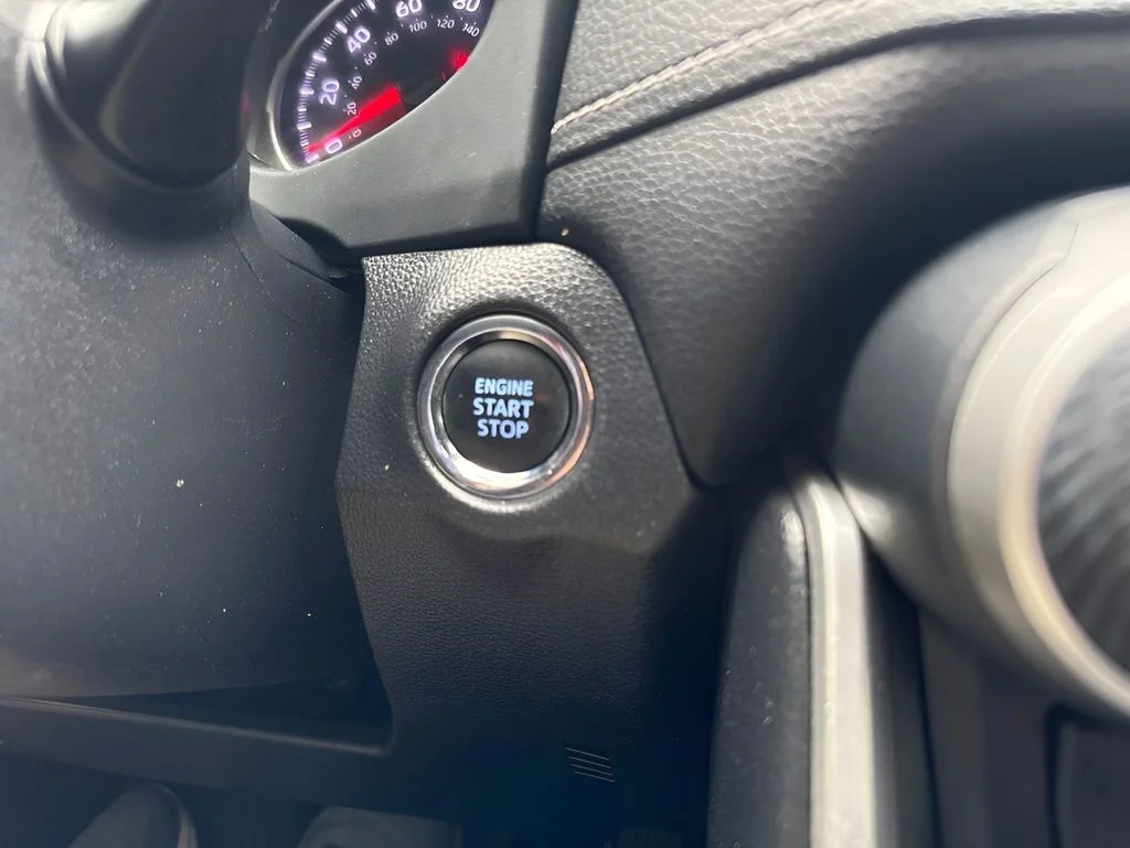 Used 2019 Gray Toyota XLE image 23