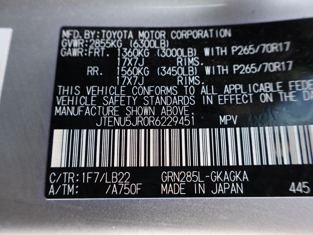 Used 2024 Silver Toyota SR5 Premium image 35