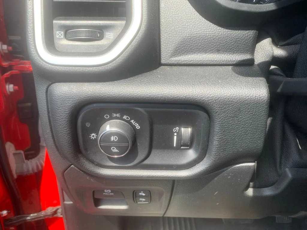 Used 2021 Flame Red Clearcoat Ram Big Horn/Lone Star image 17